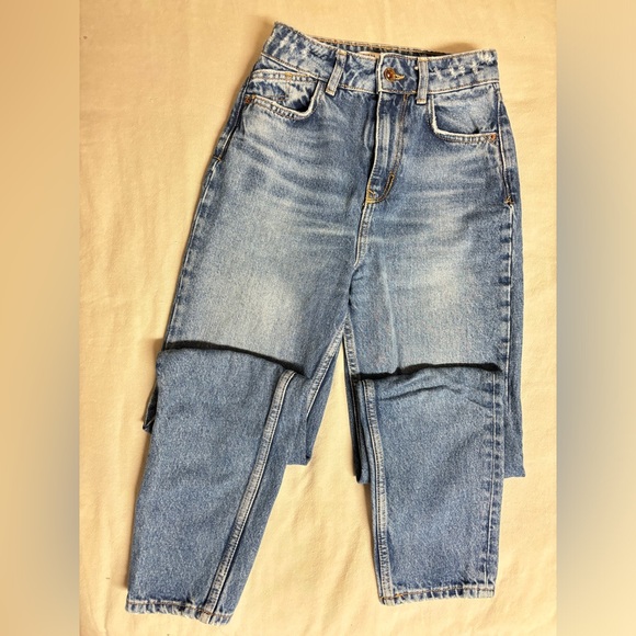 ZARA & AEO 00 Jeans Bundle - Picture 3 of 7